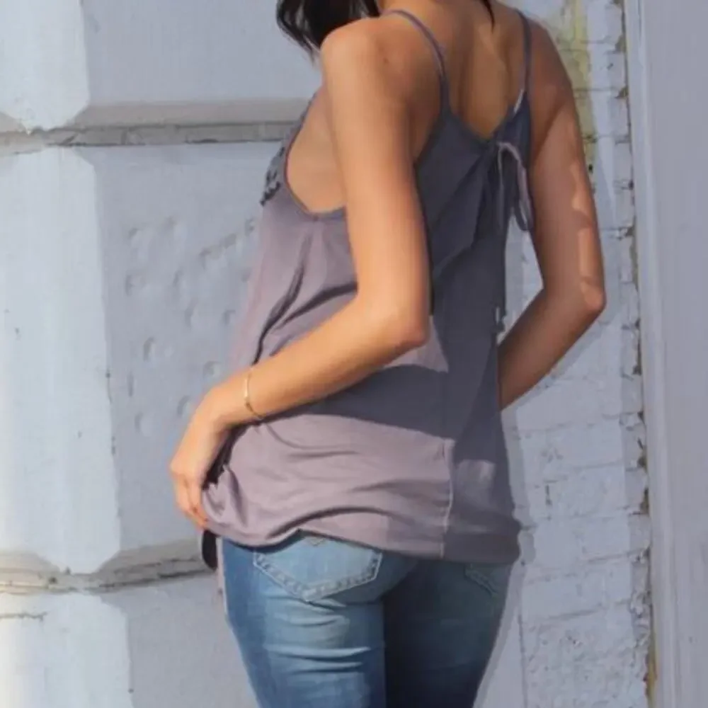 Relax Fit Embroidered Tank Top Sleeveless Size Large - Picture 2 of 8